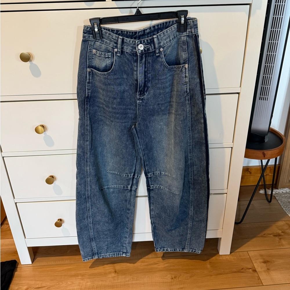 Barrel Jeans